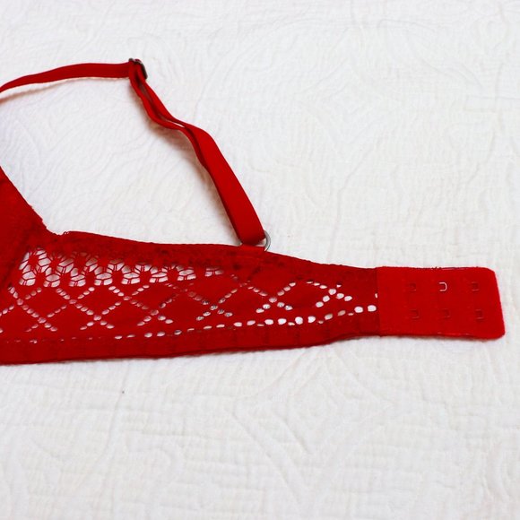 Lucky Brand | Red Lace Bra Size 36C Wireless, Lightly Padded - Picture 2 of 10